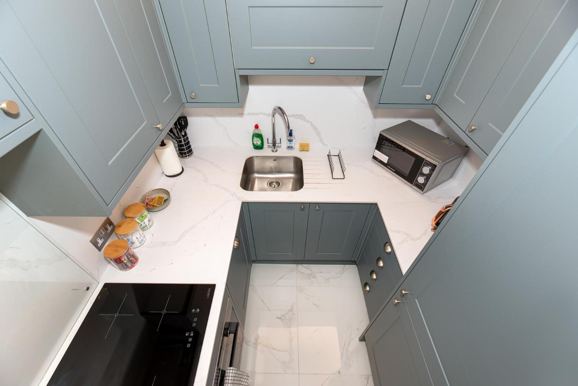 2-Bedroom Victorian Apartment In Kensington ลอนดอน ภายนอก รูปภาพ