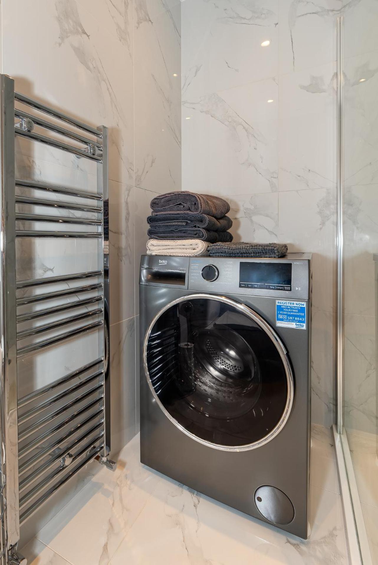 2-Bedroom Victorian Apartment In Kensington ลอนดอน ภายนอก รูปภาพ