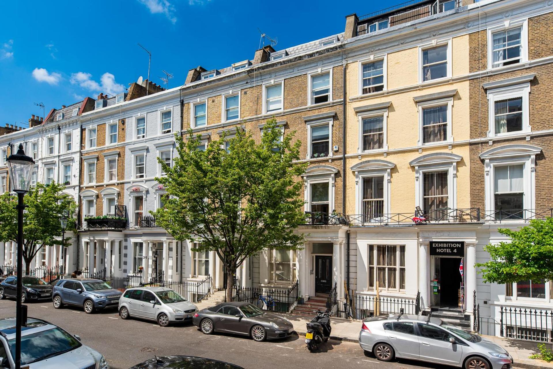 2-Bedroom Victorian Apartment In Kensington ลอนดอน ภายนอก รูปภาพ