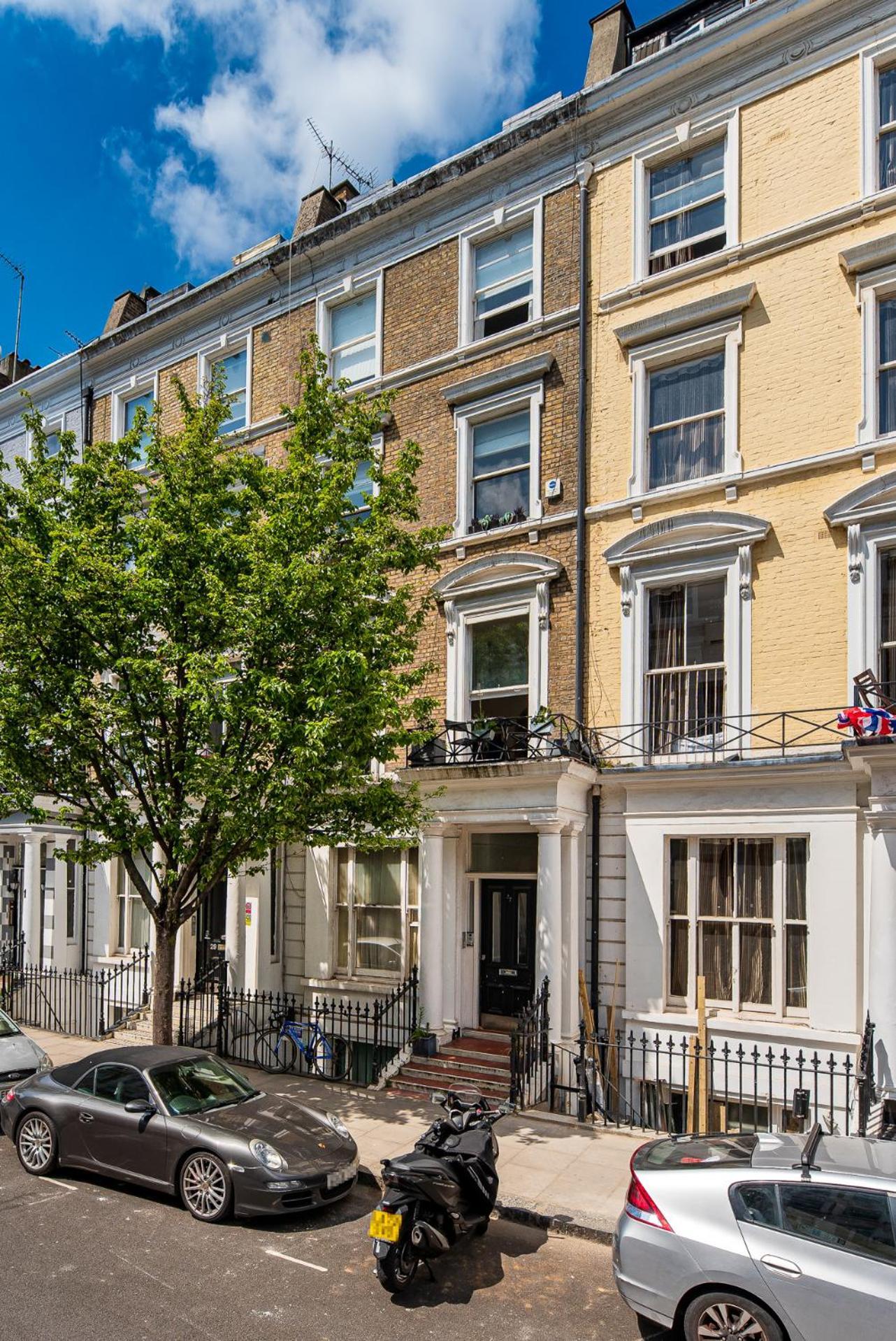 2-Bedroom Victorian Apartment In Kensington ลอนดอน ภายนอก รูปภาพ